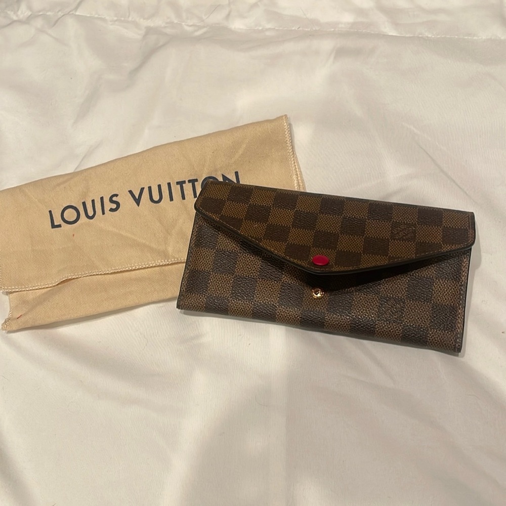 Louis Vuitton classic monogram wallet